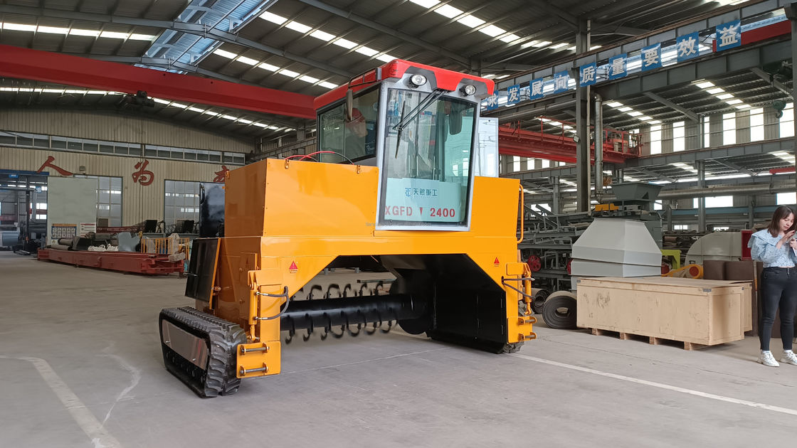 Peralatan Kompos Fermentasi Baja Hewan Jenis Crawler Kompos Turner Mesin