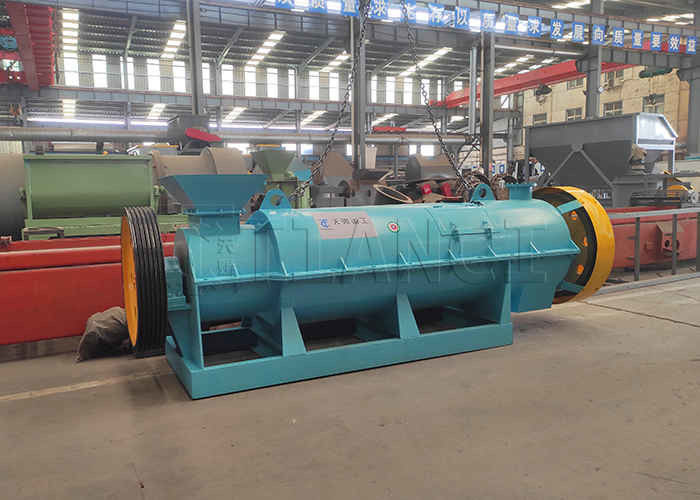 Granulator pupuk Ideal untuk mengubah limbah organik jerami pupuk pupuk granulated