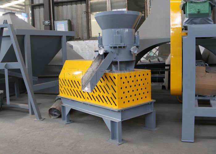 Jalur Produksi Granulator Bentonite DAP Pupuk Membuat Mesin Lantai Die Granulator
