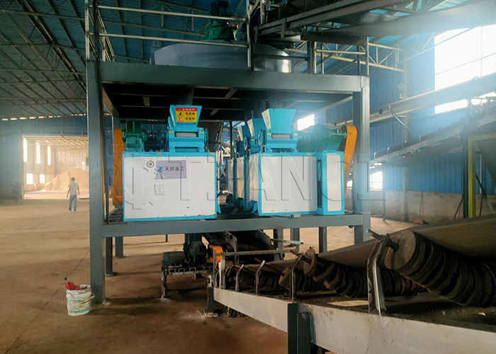 Garis produksi granulasi pupuk amonium klorida Garis produksi granulator pencetak roller debu