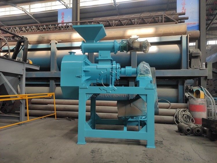 Tingkat granulasi 95% Grafit Powder Granulating Machine Ring Die Granulator 3,5-8mm