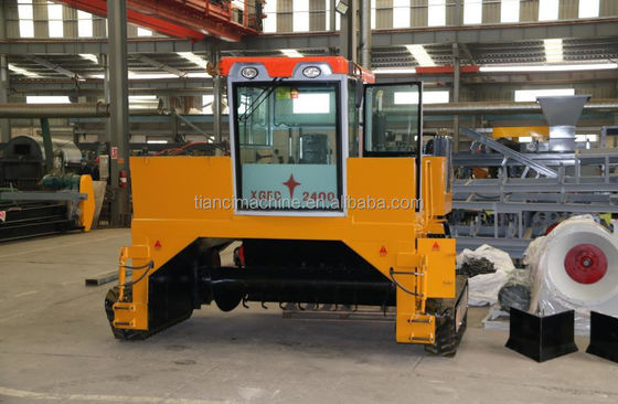 Diesel Crawler Type Compost Turner Machine 500-1800m3/h Kapasitas Pengolah Fermentasi Baja Organik